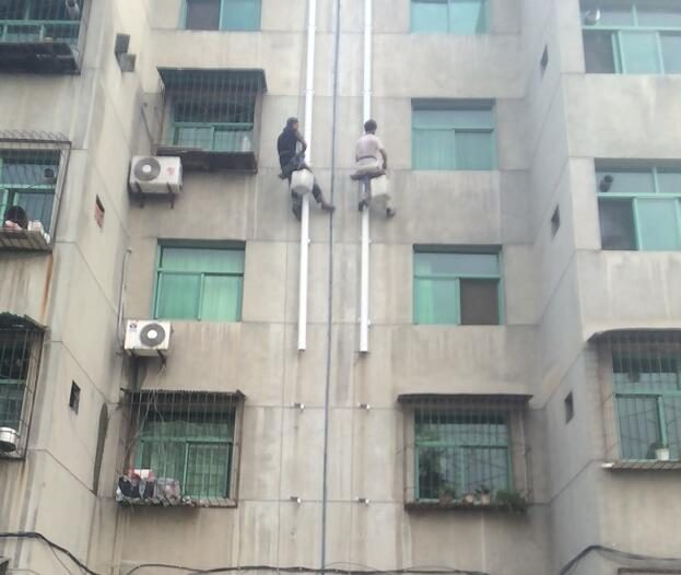 太乙宫结核病院家属院雨水管更换