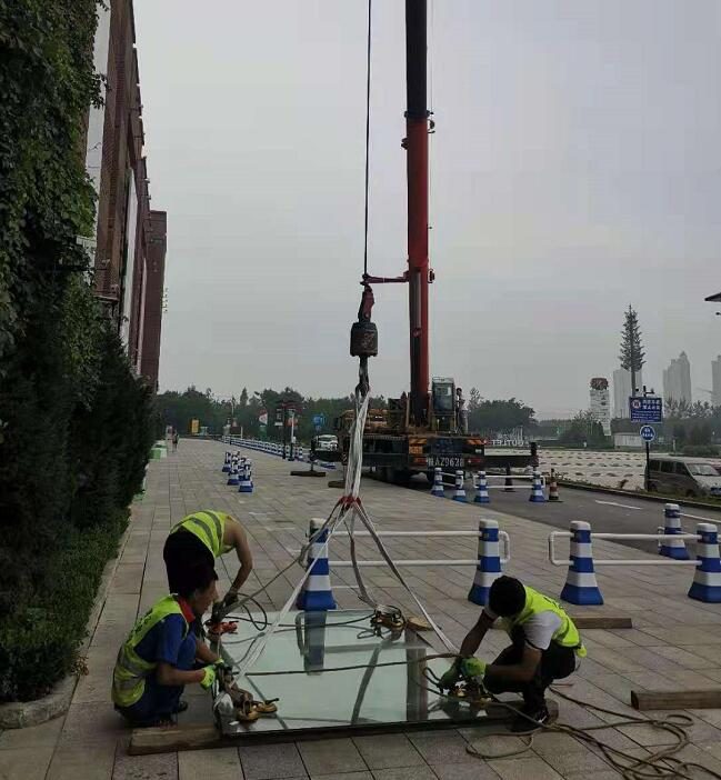 浐灞砂之船玻璃更换